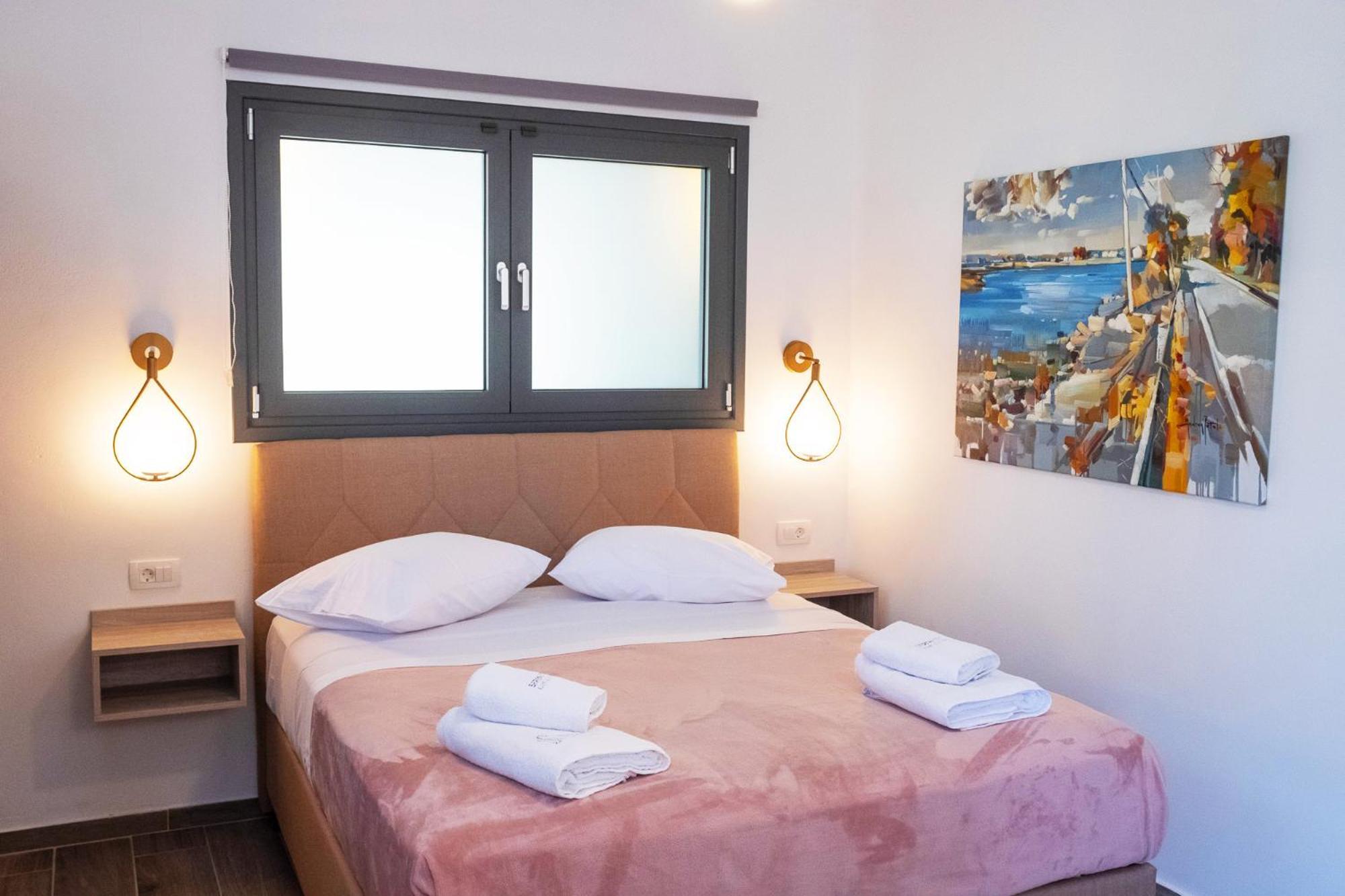 Serenity Luxe Suites Parga Buitenkant foto
