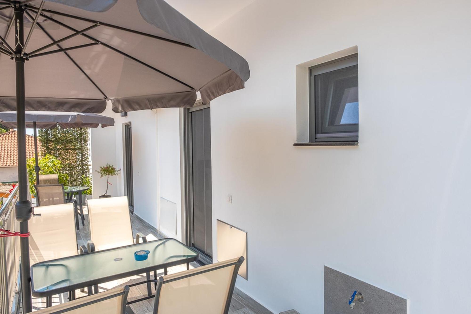 Serenity Luxe Suites Parga Kamer foto